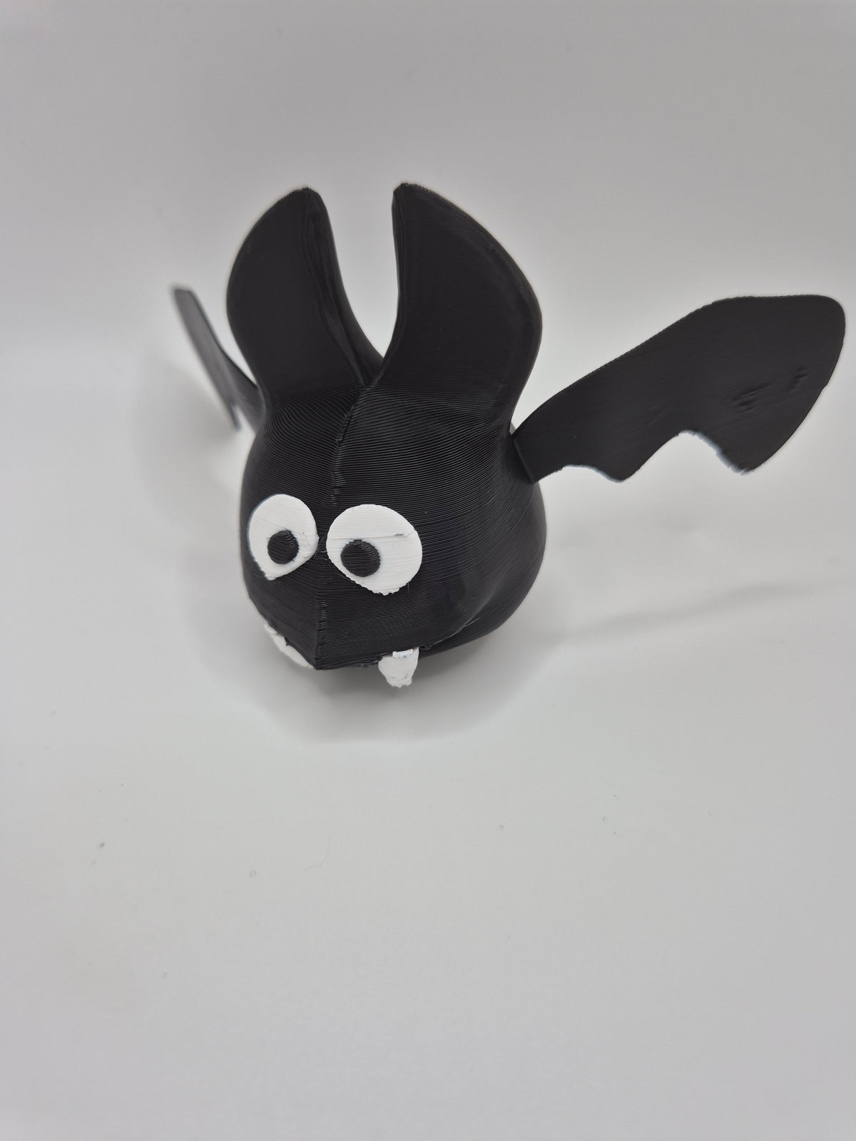 chauve-souris-decorative-halloween-ailes-deployees.webp