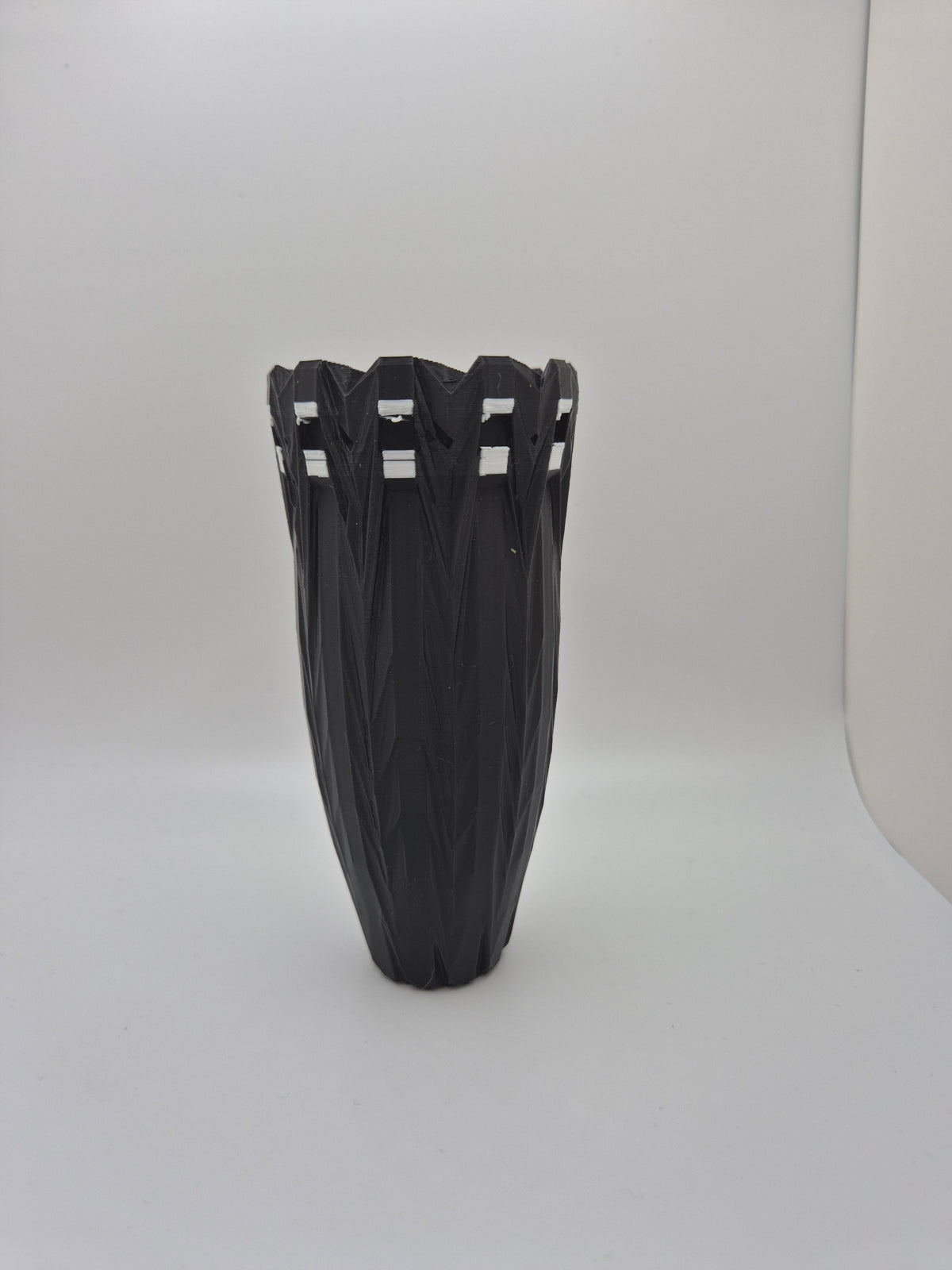 vase-imprime-3d-pla-forme-geometrique.jpg